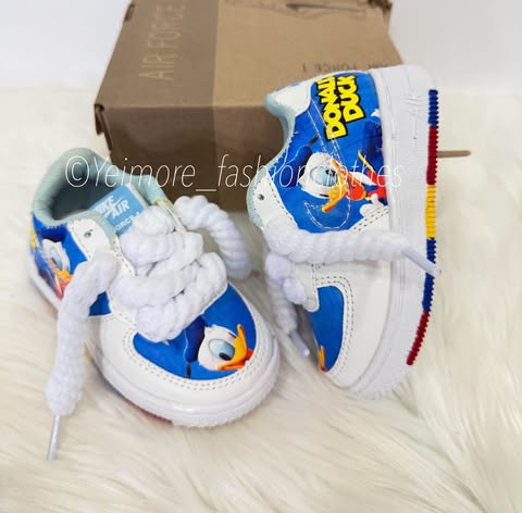 Donald Duck Shoes