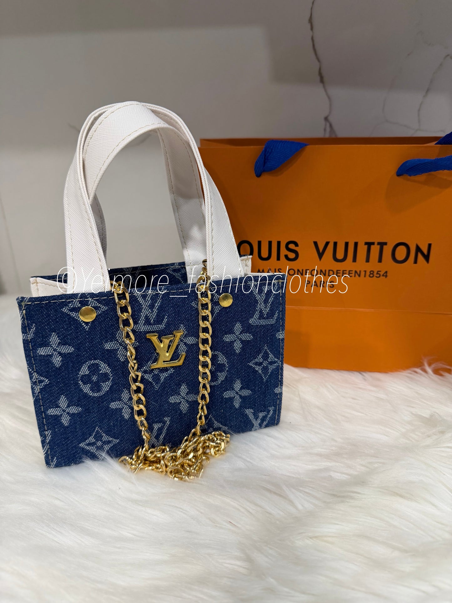 Purse