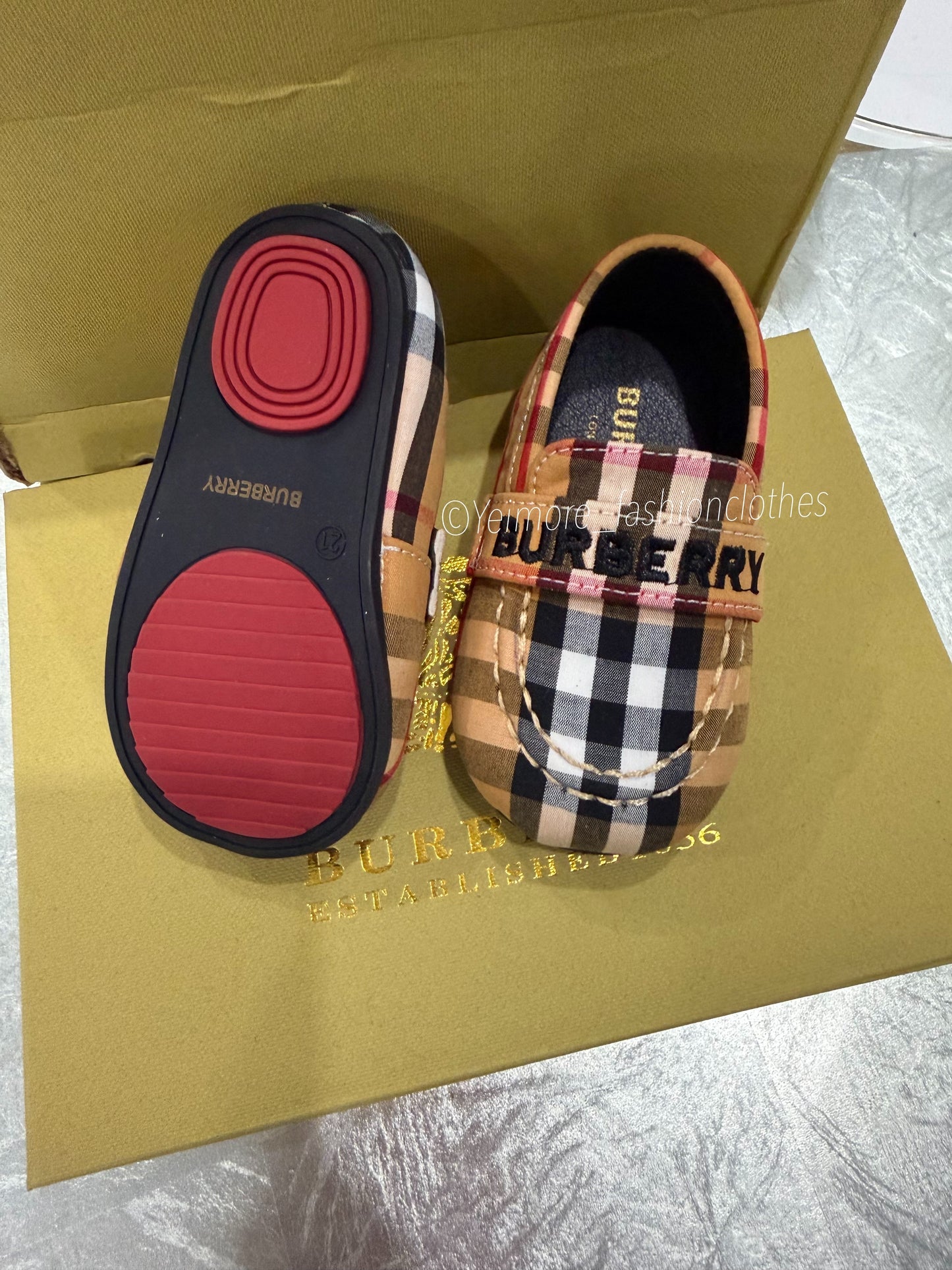 Shoes (Excellent quality in box)