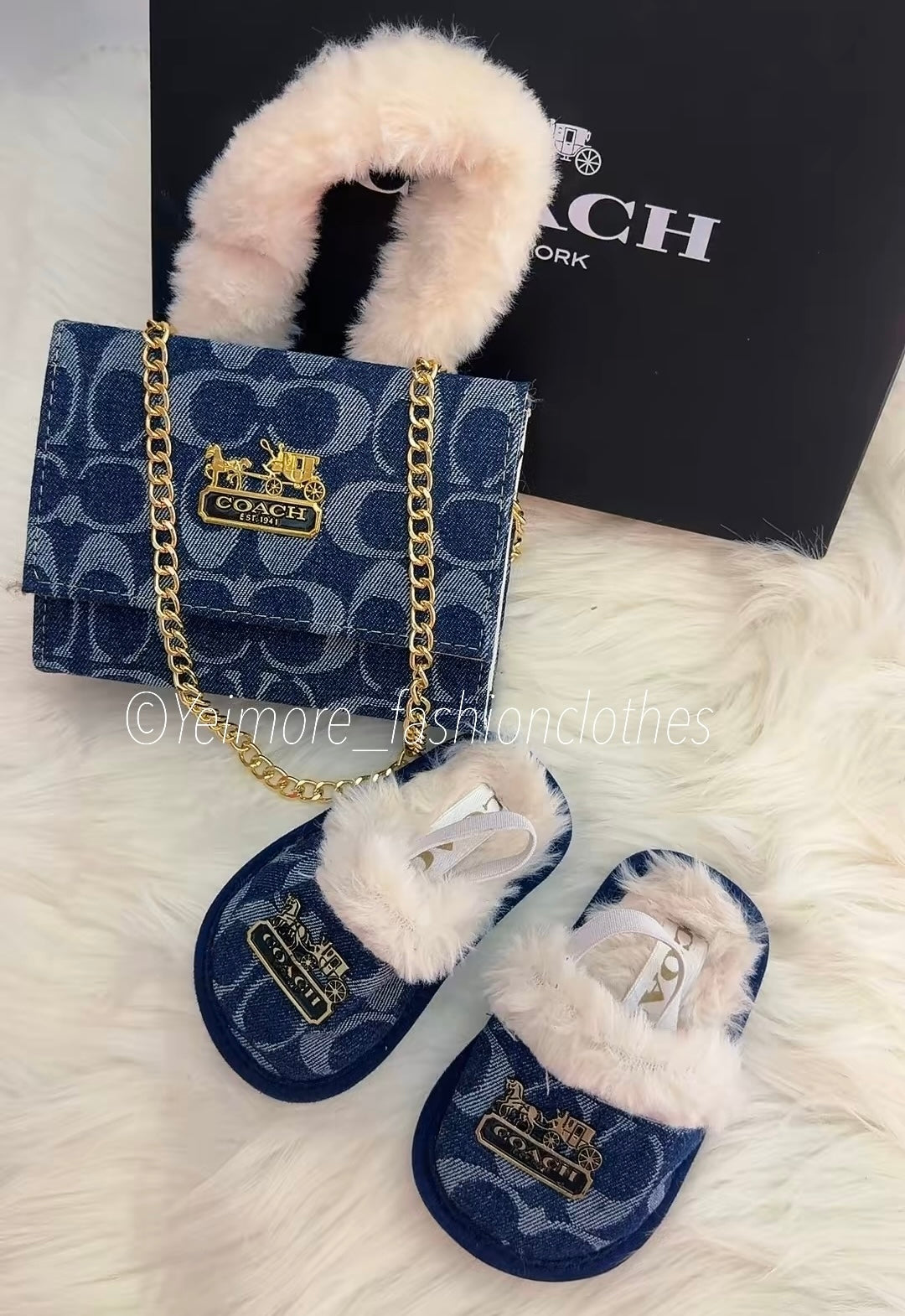 Baby slipper (not purse )