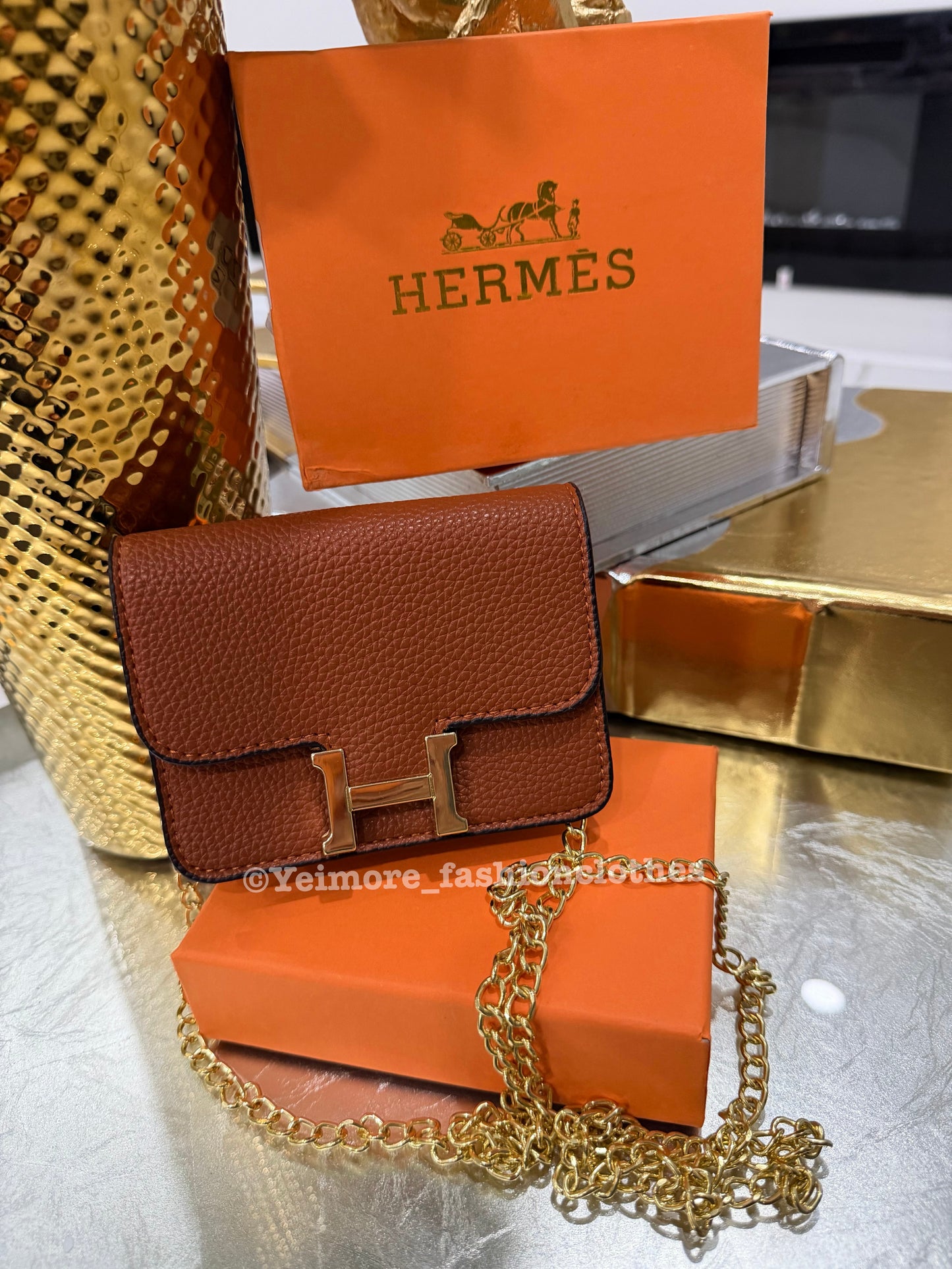 Mini Designer-Inspired Chain Bag β Includes Box