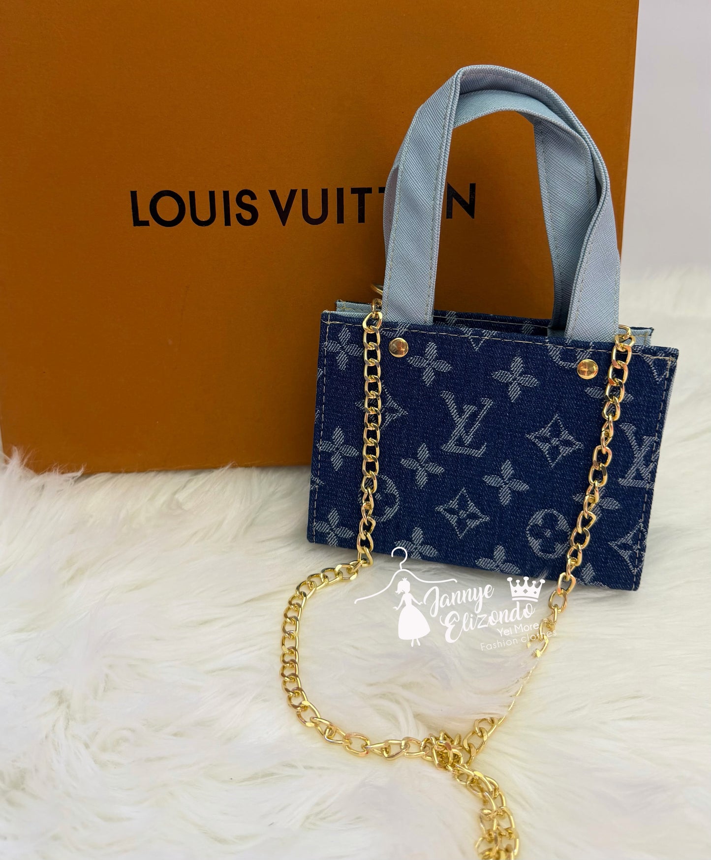 LV purse