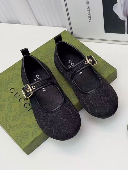 Girls flat ballet mirror quality shoes.  (box included)