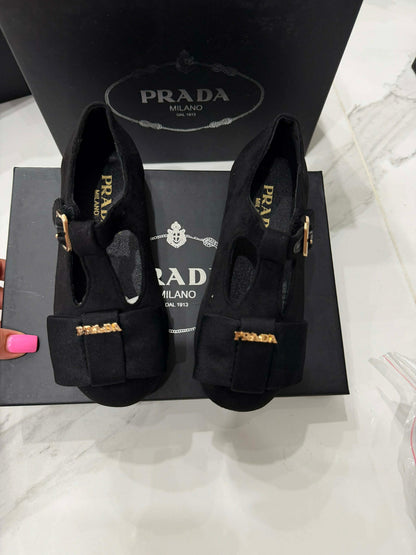 Girls flat ballet mirror quality shoes.  (box included)