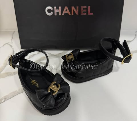 Baby Shoes (Only shoes)