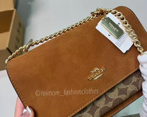 High-quality velvet pouch in a box