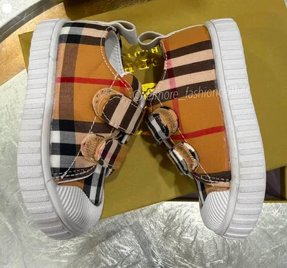 Shoes (Excellent quality in box)