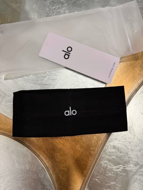 Alo headband