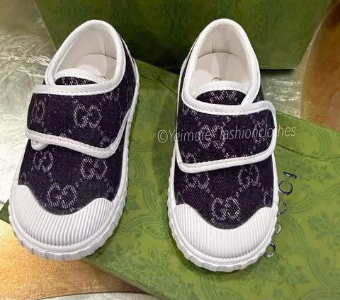 Shoes (Excellent quality in box)