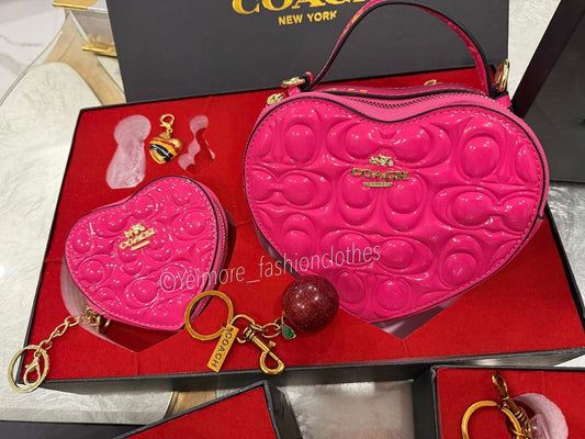 Signature coach heart crossbody set (Includes key chain and charm)