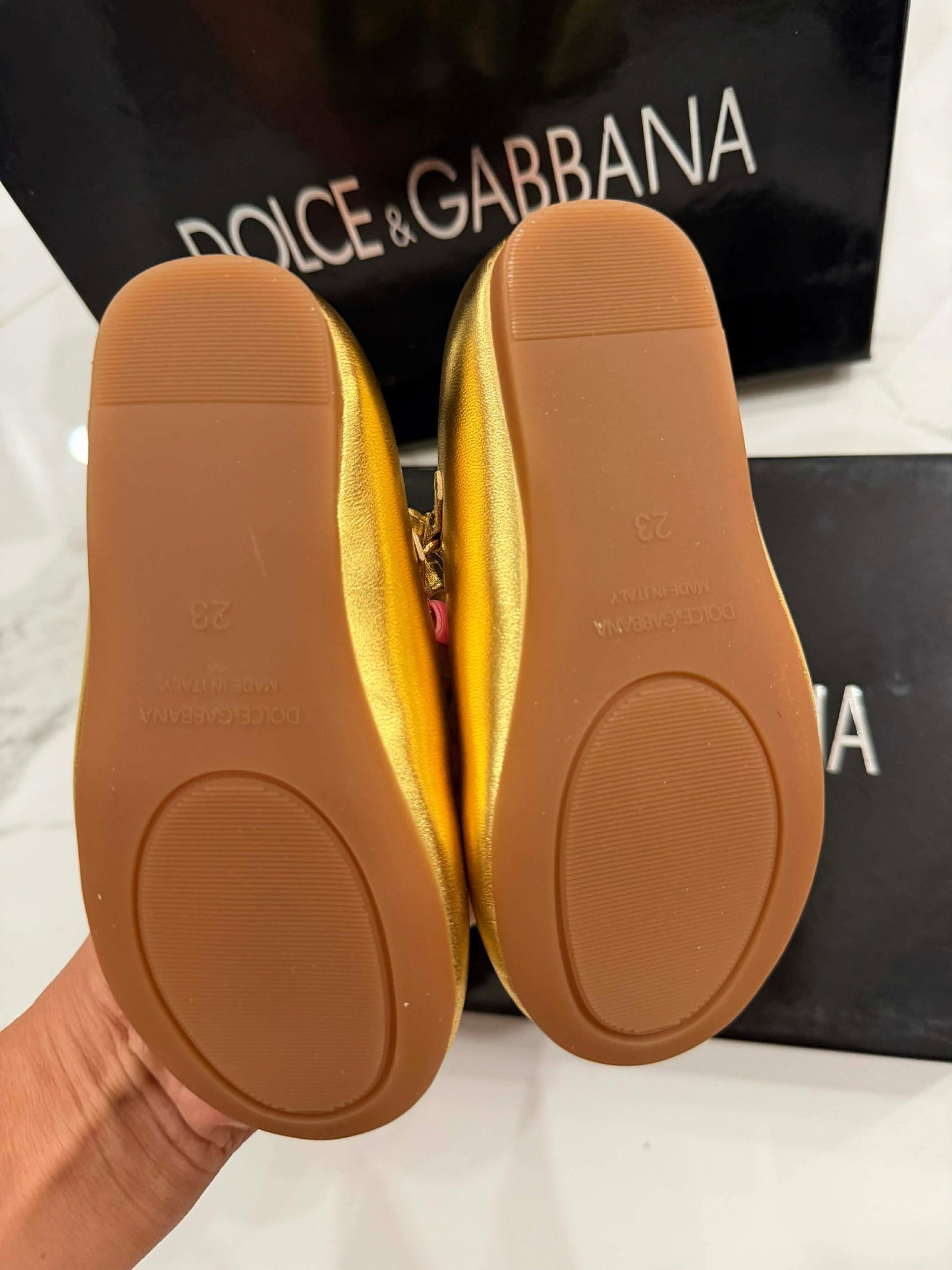 Girls flat ballet mirror quality shoes.  (box included)