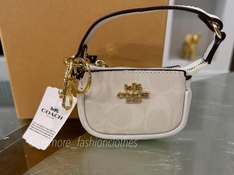 Mini keychain coin bag, credit card holder or mini baby girl purse (With box)