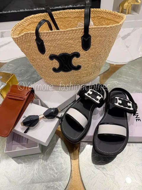 Full set, great quality (Sandals and sunglasses come in box)