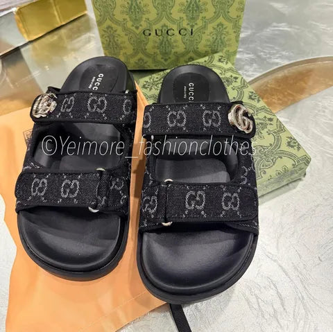 Sandals great quality in box (Sandals only)