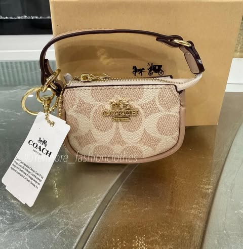 Mini keychain coin bag, credit card holder or mini baby girl purse (With box)
