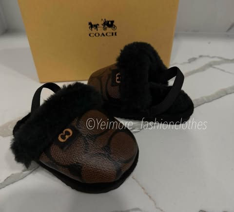 Baby slippers