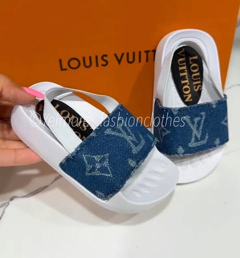 Sandals UNISEX (Sandals Only)