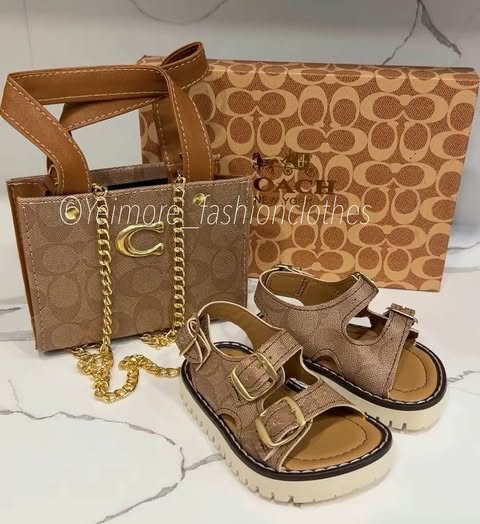 Sandals UNISEX (Sandals Only)