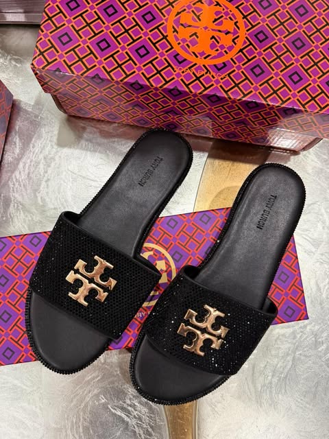 Sandals great quality include box