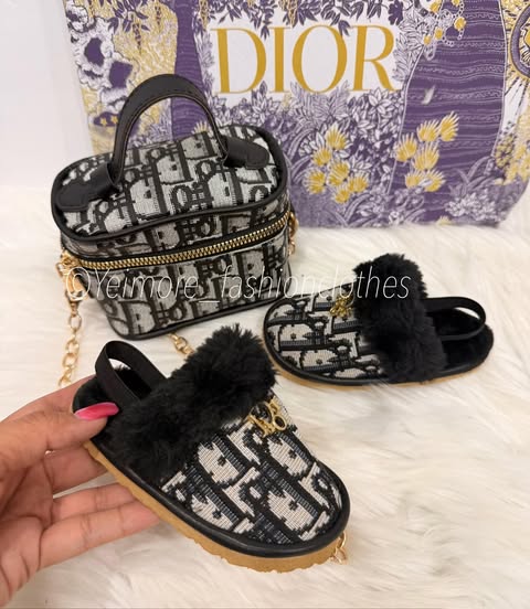 Baby slippers