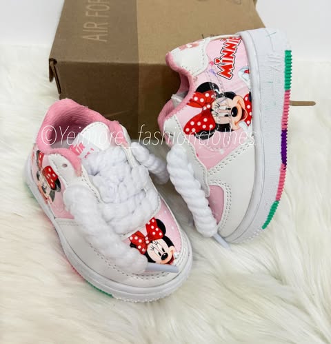 Minnie Mouse Shoes