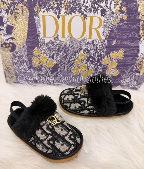 Baby slippers