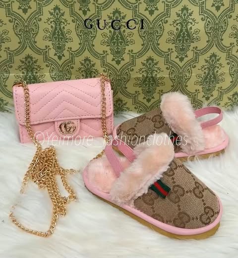 Baby slippers