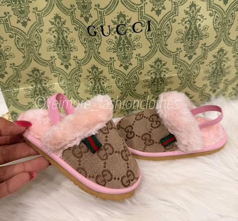 Baby slippers