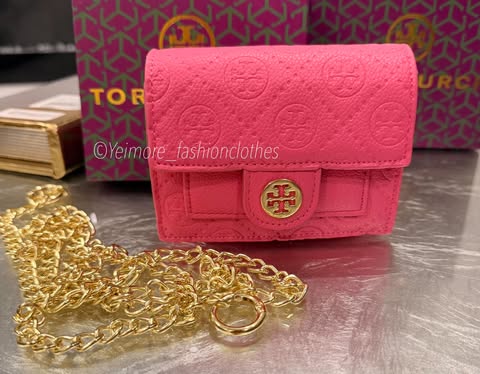 Mini Designer-Inspired Chain Bag – For Women & Girls (It is perfect to fit your daily essentials. Your credit cards, cash & lipstick) BOX INCLUDED
