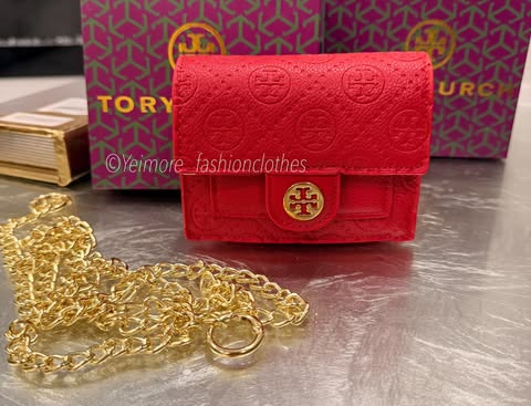 Mini Designer-Inspired Chain Bag – For Women & Girls (It is perfect to fit your daily essentials. Your credit cards, cash & lipstick) BOX INCLUDED