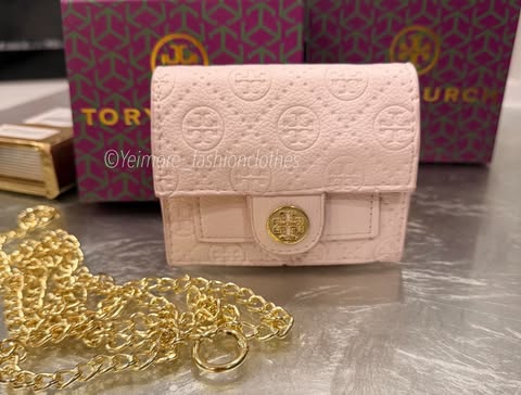 Mini Designer-Inspired Chain Bag – For Women & Girls (It is perfect to fit your daily essentials. Your credit cards, cash & lipstick) BOX INCLUDED
