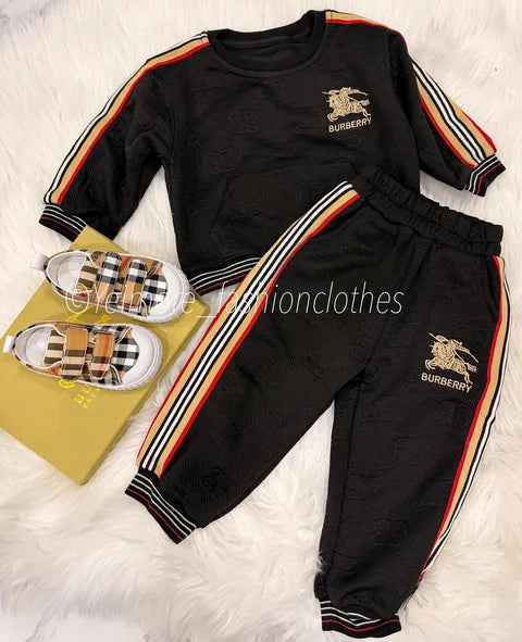 Set (SHOES NOT INCLUDED)
