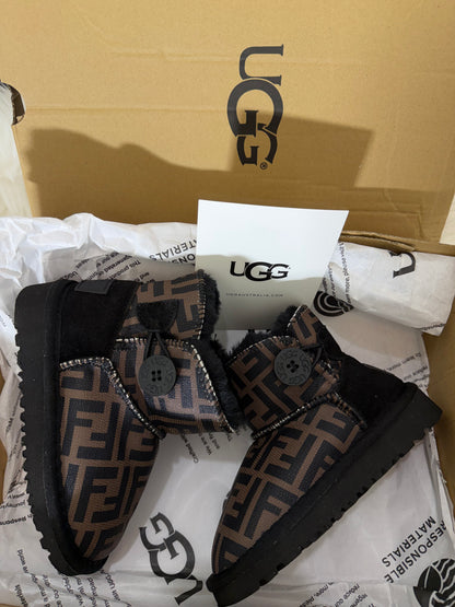U G G Boot