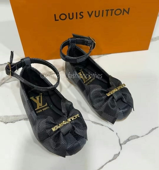 Shoes ( only shoes )