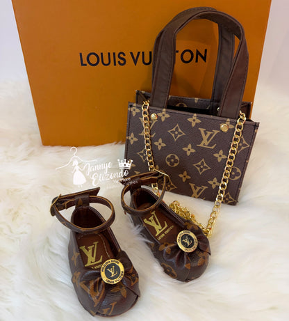 Lv shoes (only shoes )