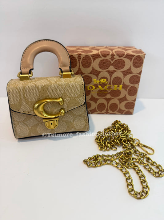 Purse ( Box included )