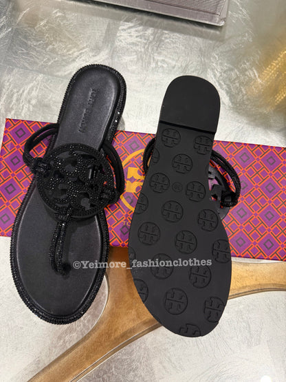 Sandals great quality include box (SANDALS ONLY)