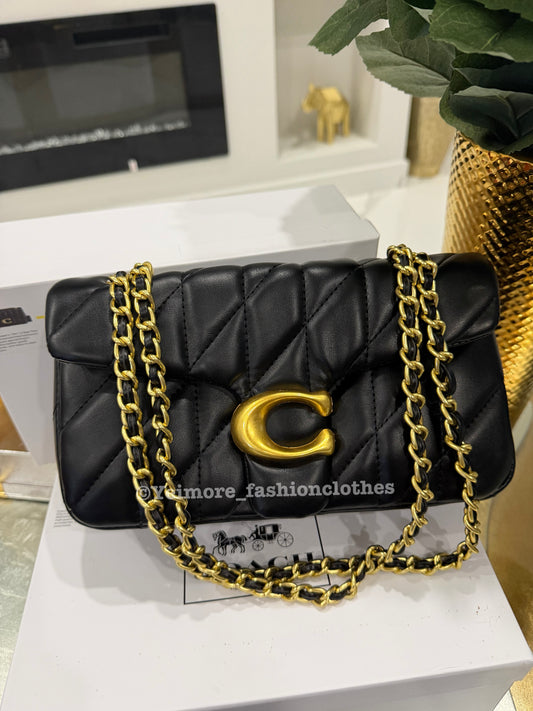 NEW ARRIVAL! Purse great quality in box (purse only)