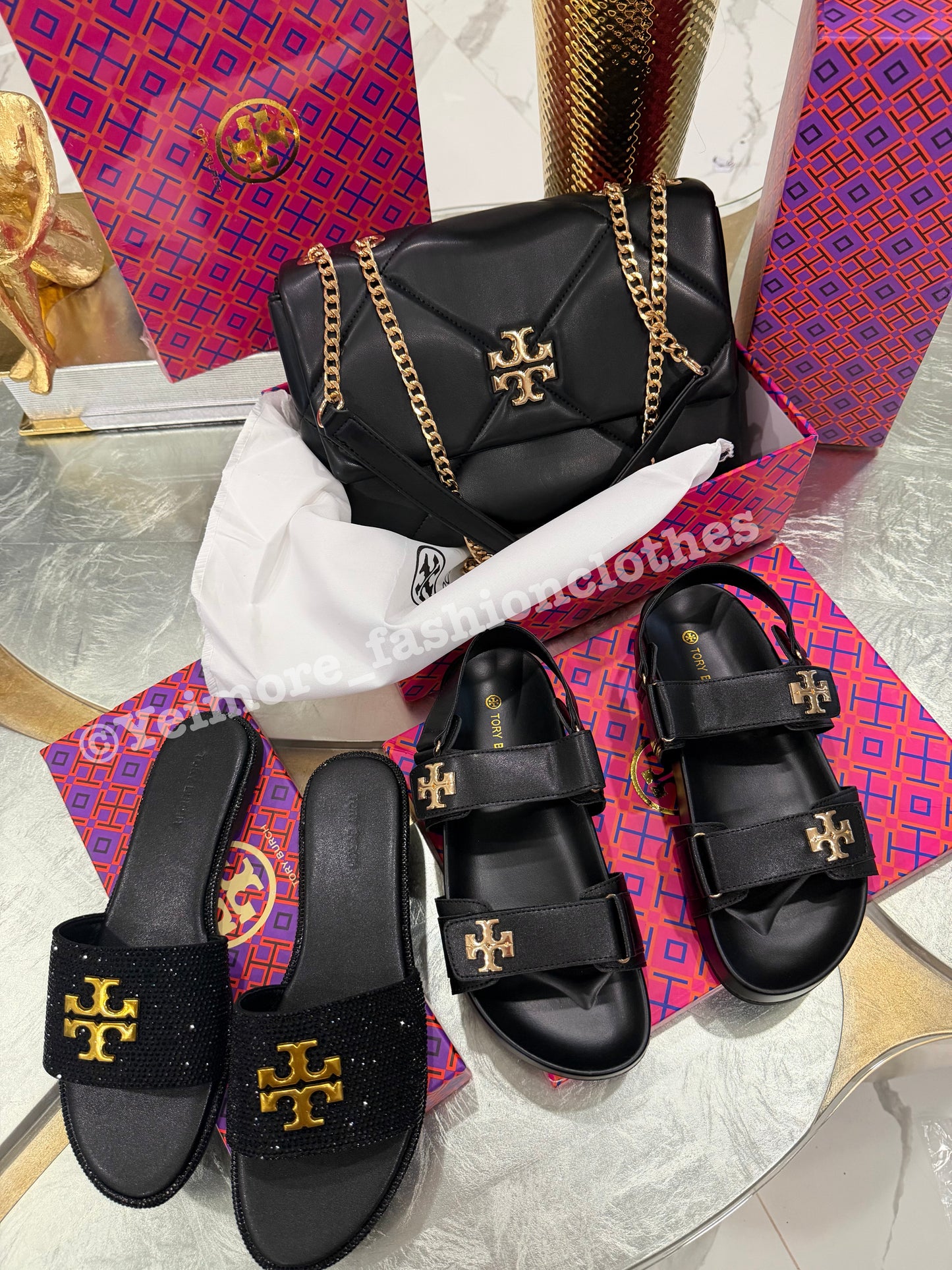 NEW ARRIVAL! Purse great quality in box (purse only)