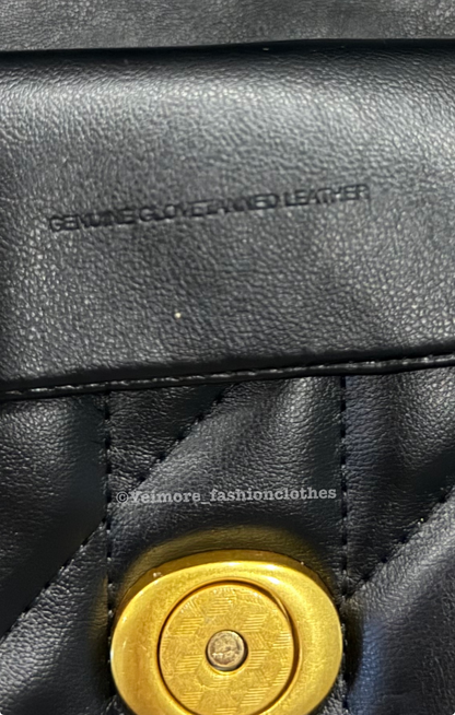 NEW ARRIVAL! Purse great quality in box (purse only)