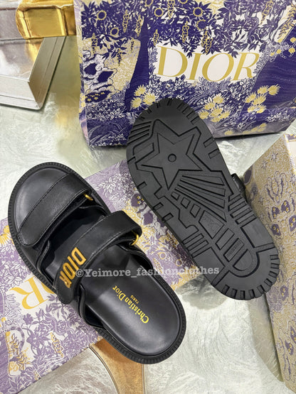 Sandals great quality include box