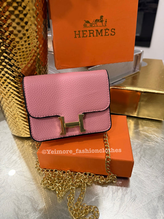 Mini Designer-Inspired Chain Bag – Includes Box