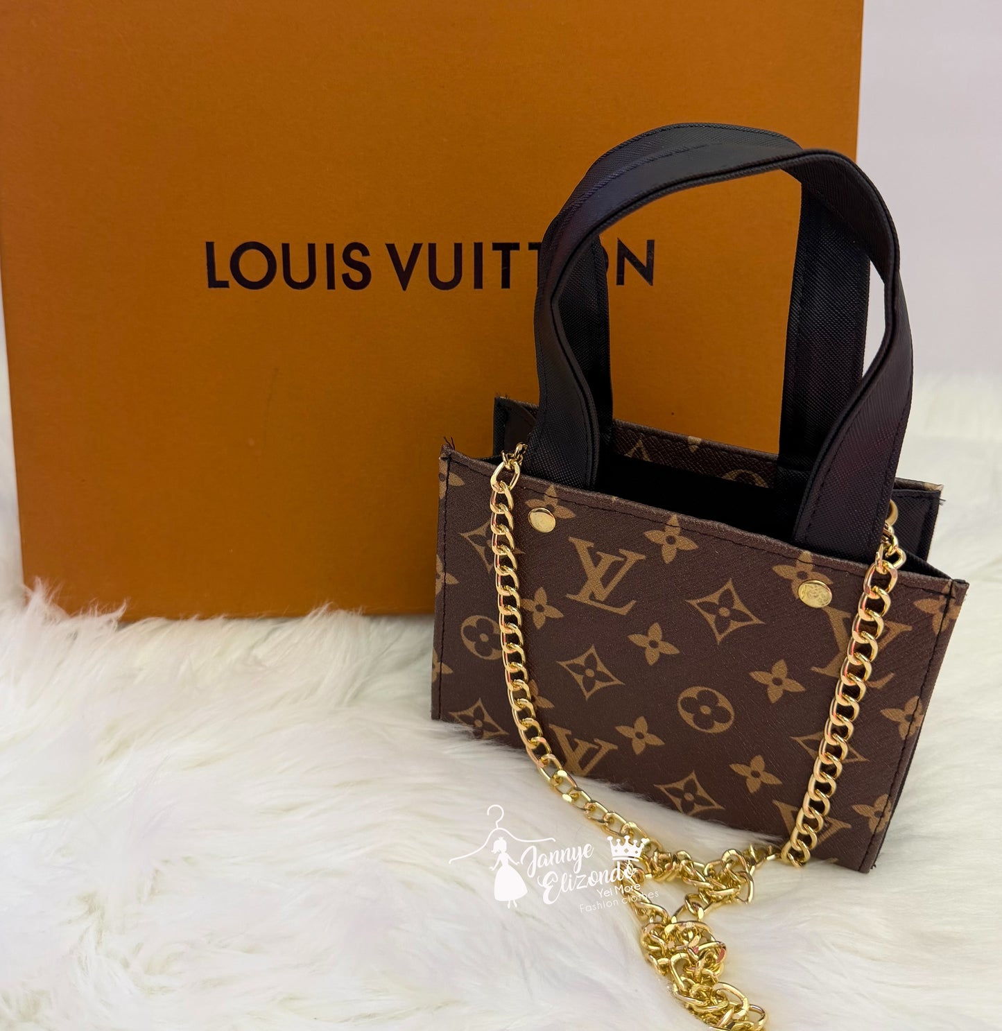 LV purse